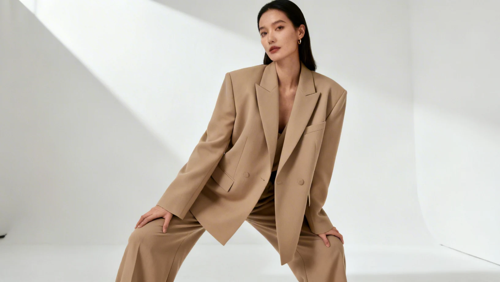 Porter le Tailleur Féminin en 2026